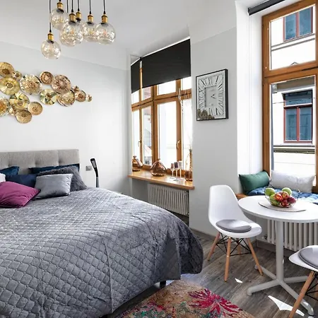 Apartment Art Design King Bed In Old Town *